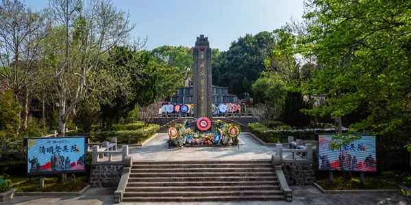 傳承紅色基因，弘揚愛國精神！寧紅電氣開展清明祭掃活動！